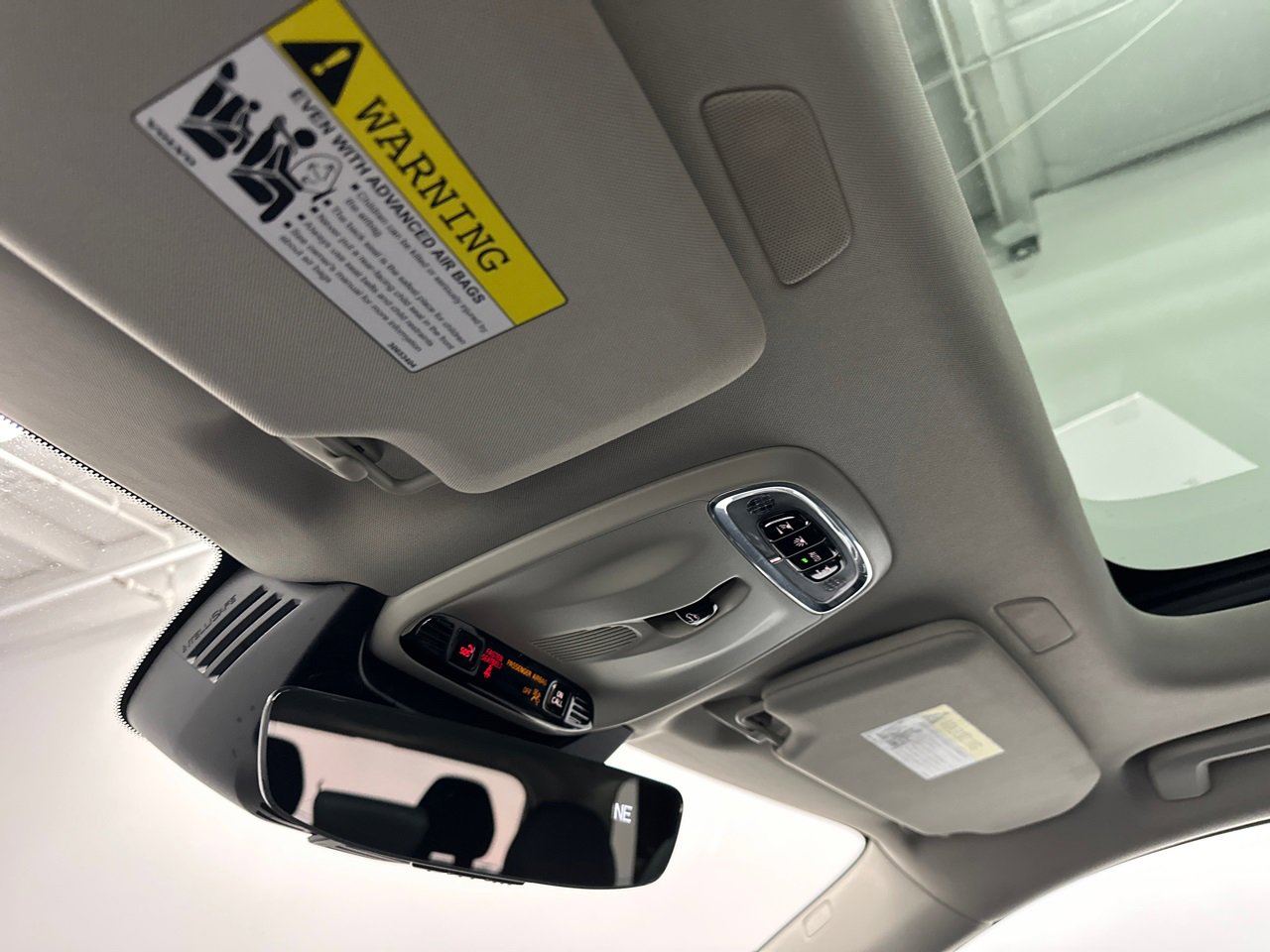 Used 2020 Volvo XC90 T6 Momentum w/ Protection Package Premier image 32