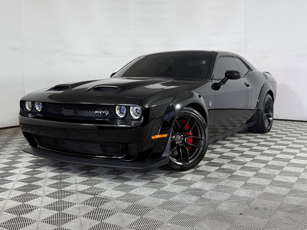 Used 2023 Dodge Challenger SRT Hellcat image 1