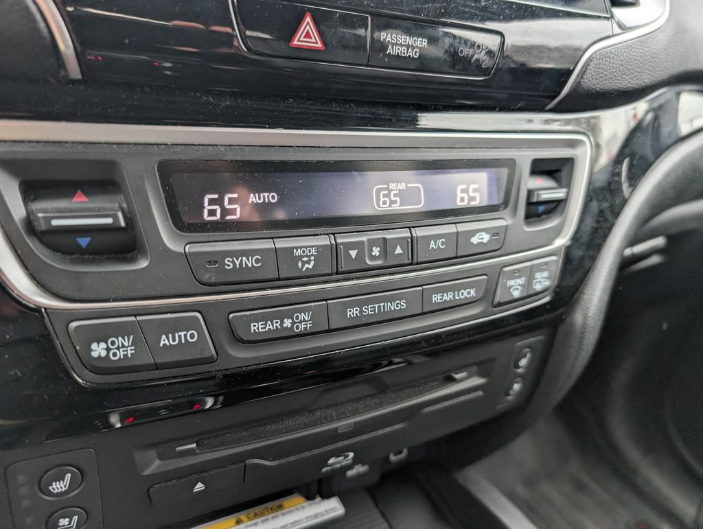 Used 2019 Honda Pilot Elite image 22
