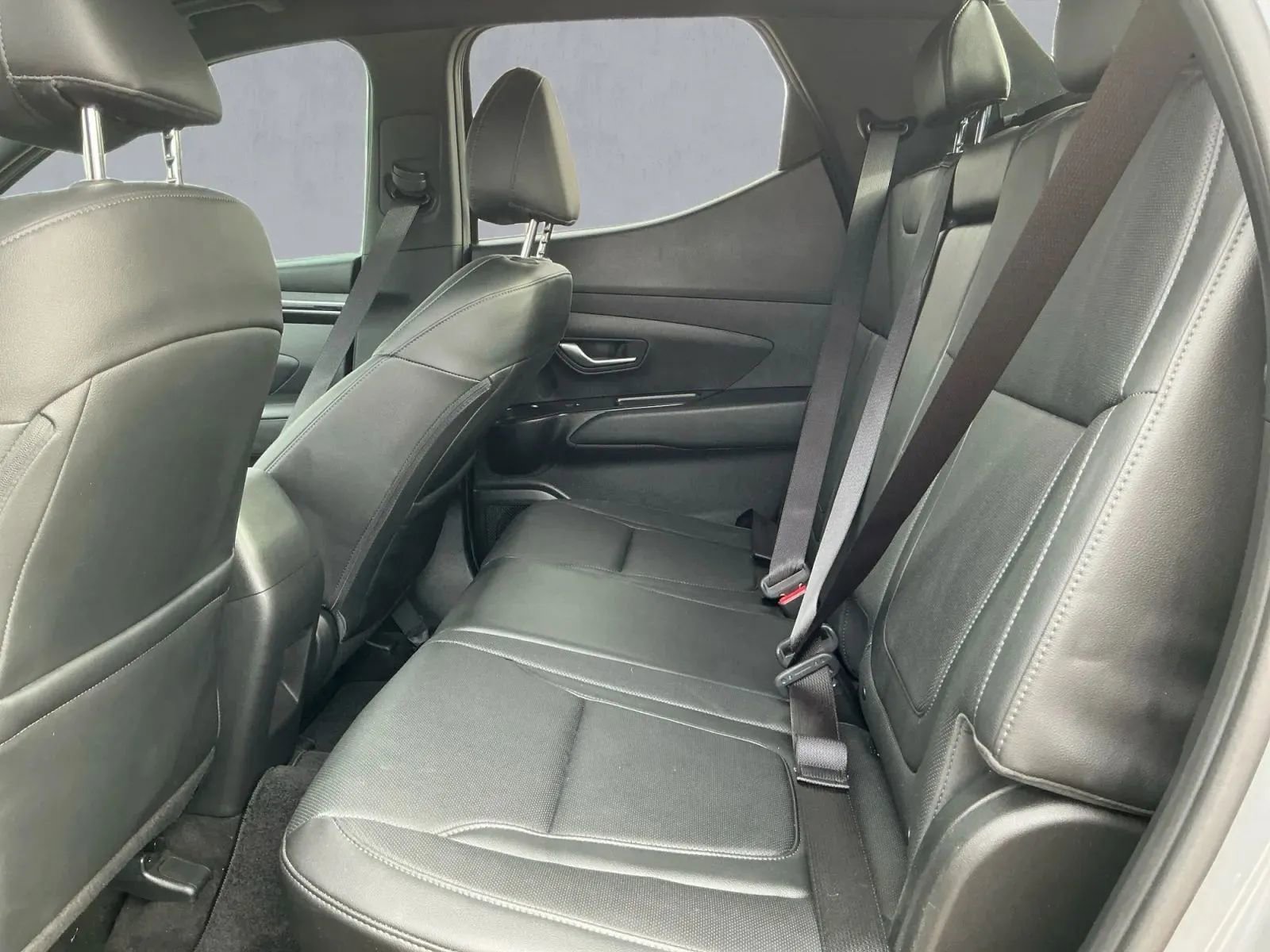 Used 2024 Hyundai Santa Cruz Night image 14