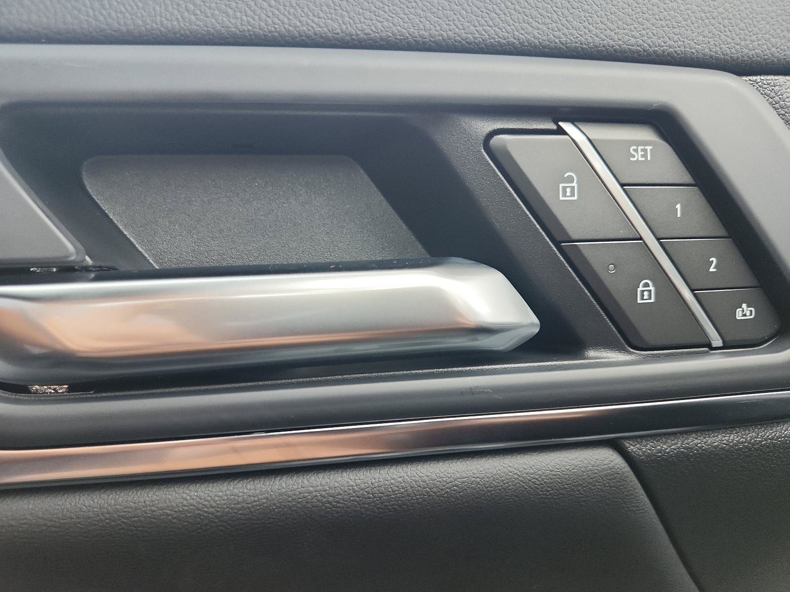 New 2026 GMC Terrain Elevation w/ Elevation Premium Package FWD image 22