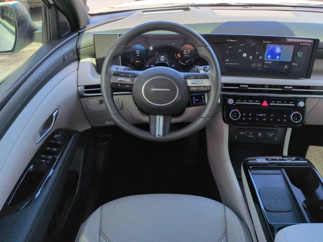 Certified 2026 Hyundai Tucson Limited FWD image 16