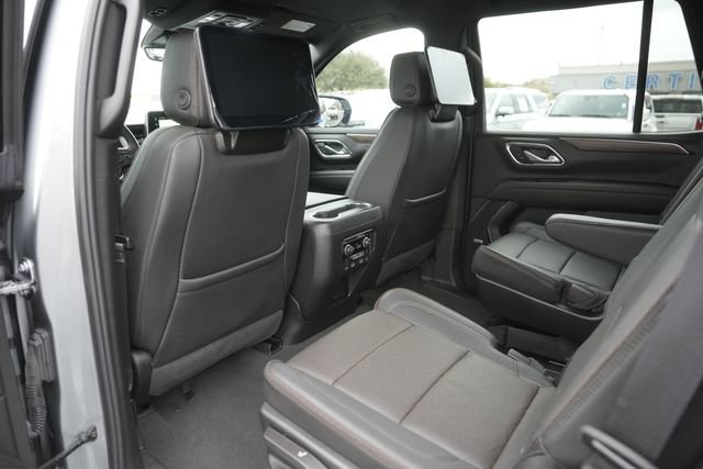 Used 2024 Chevrolet Tahoe High Country image 11