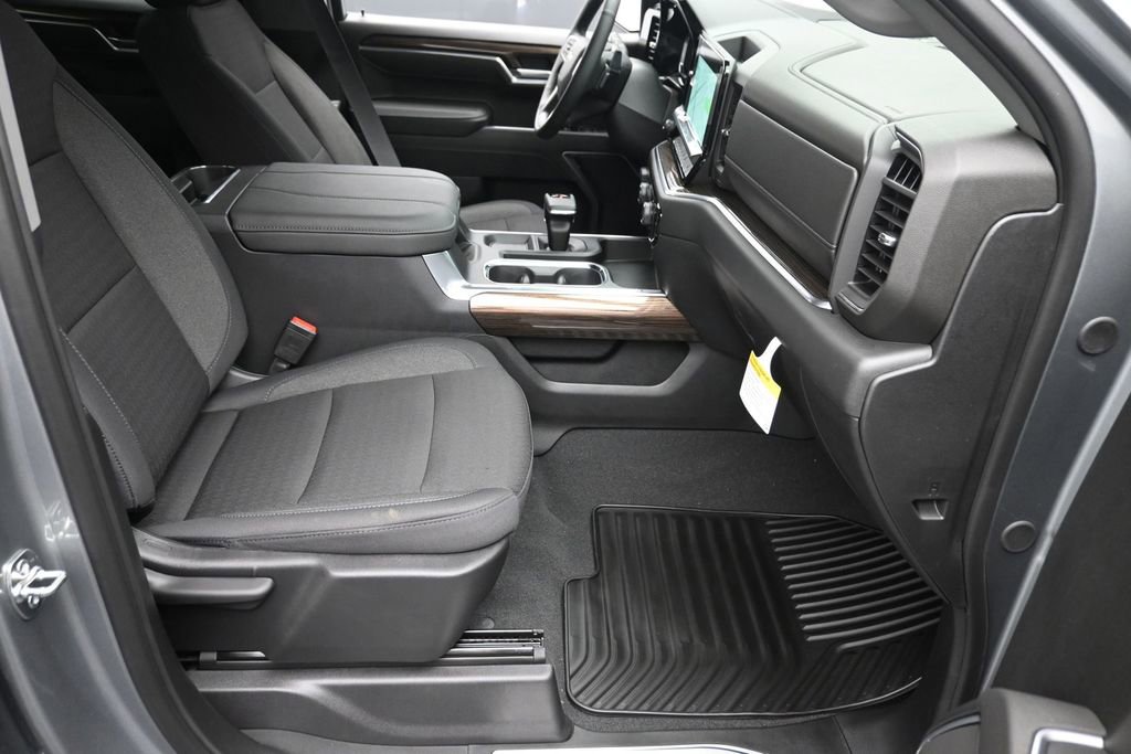 New 2026 Chevrolet Silverado 1500 LT w/ Z71 Off-Road Package AWD/4WD image 7