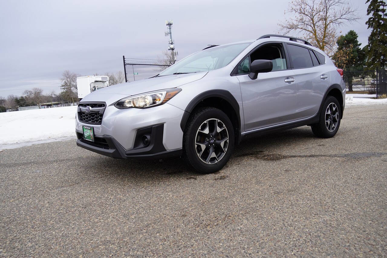 Used 2019 Subaru Crosstrek 2.0i w/ Eyesight System image 3