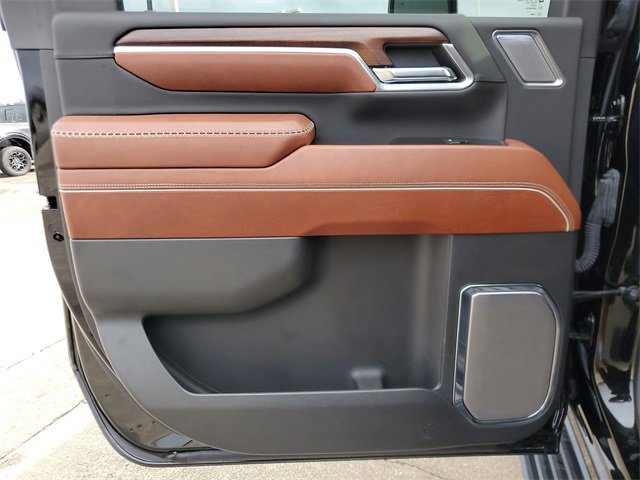 Used 2024 GMC Sierra 2500 Denali Ultimate w/ Max Trailering Package image 13