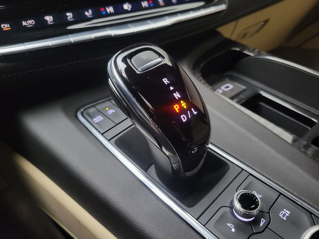 Used 2023 Cadillac Escalade Premium Luxury w/ Performance Package image 30