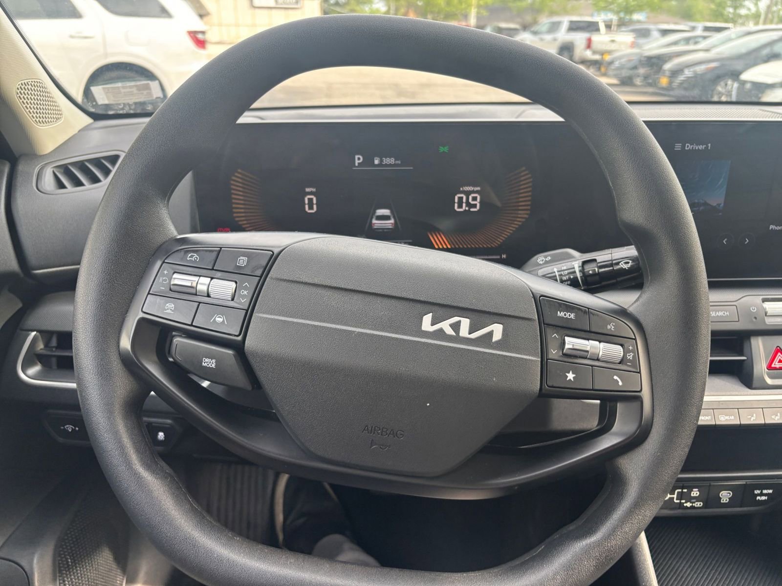 Used 2025 Kia K4 LXS image 33
