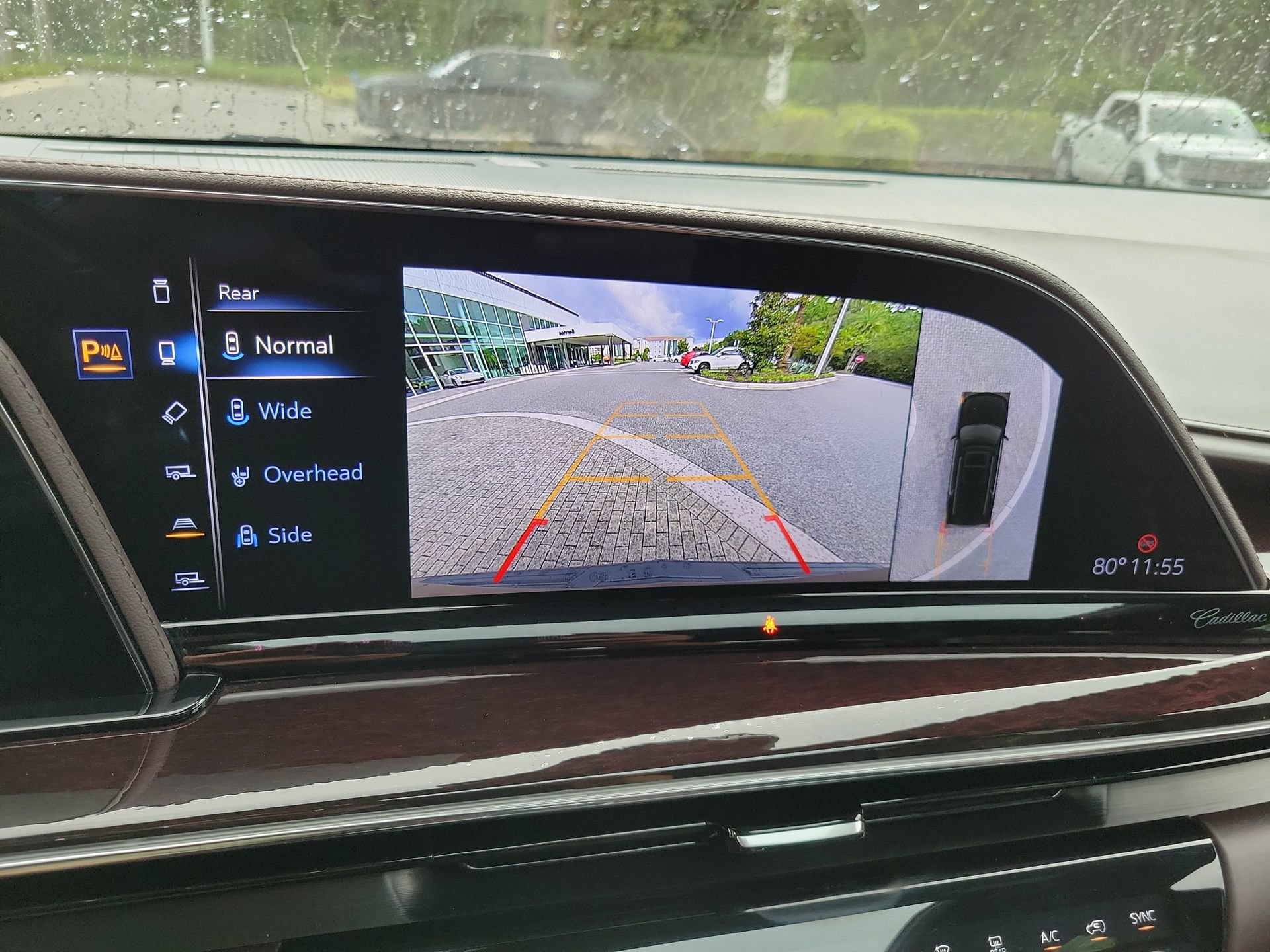 Used 2023 Cadillac Escalade Sport Platinum w/ Heavy-Duty Trailer Package AWD/4WD image 38