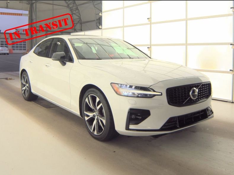 Used 2025 Volvo S60 B5 Core image 5