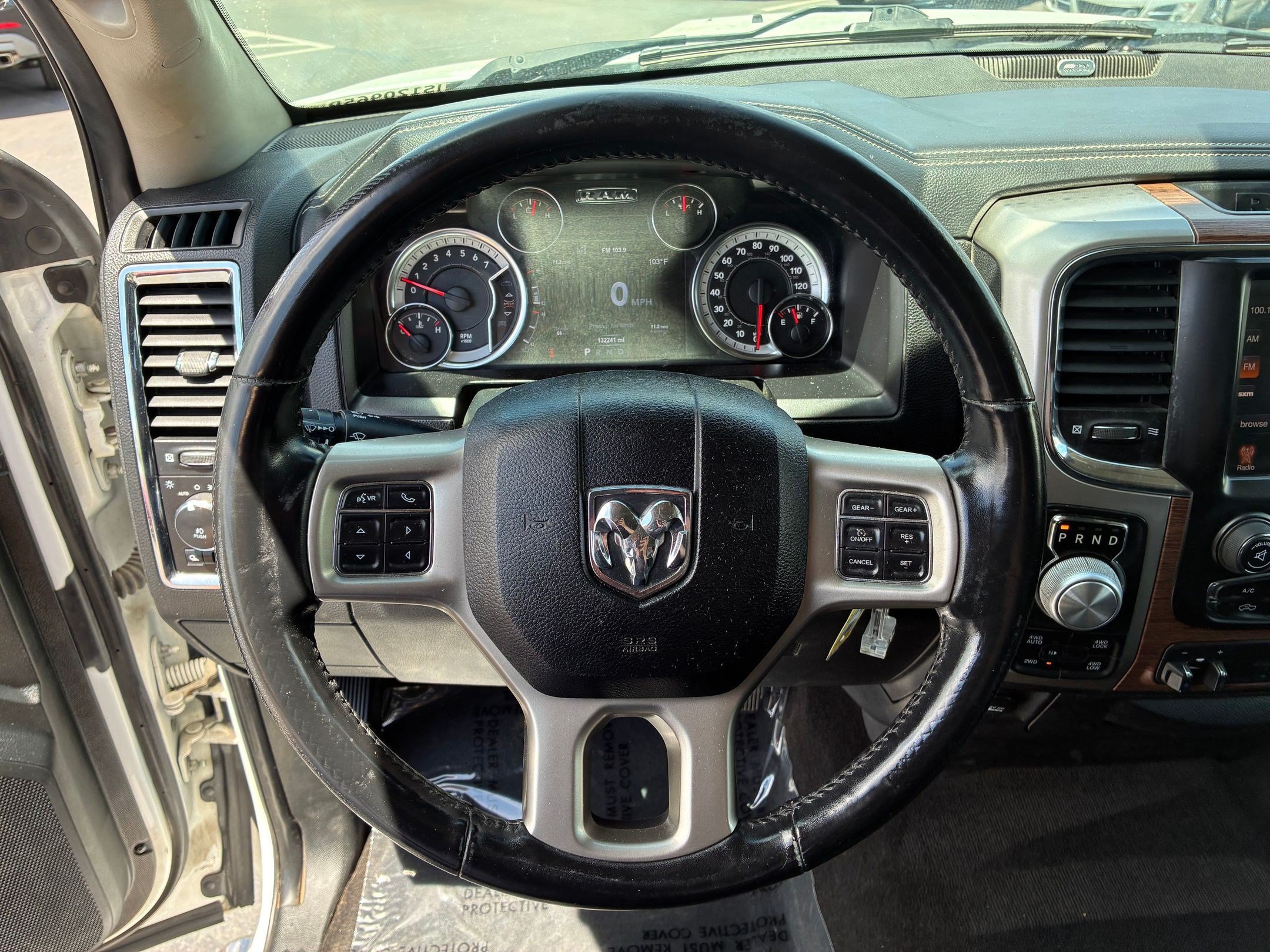 Used 2018 RAM 1500 Laramie AWD/4WD image 17