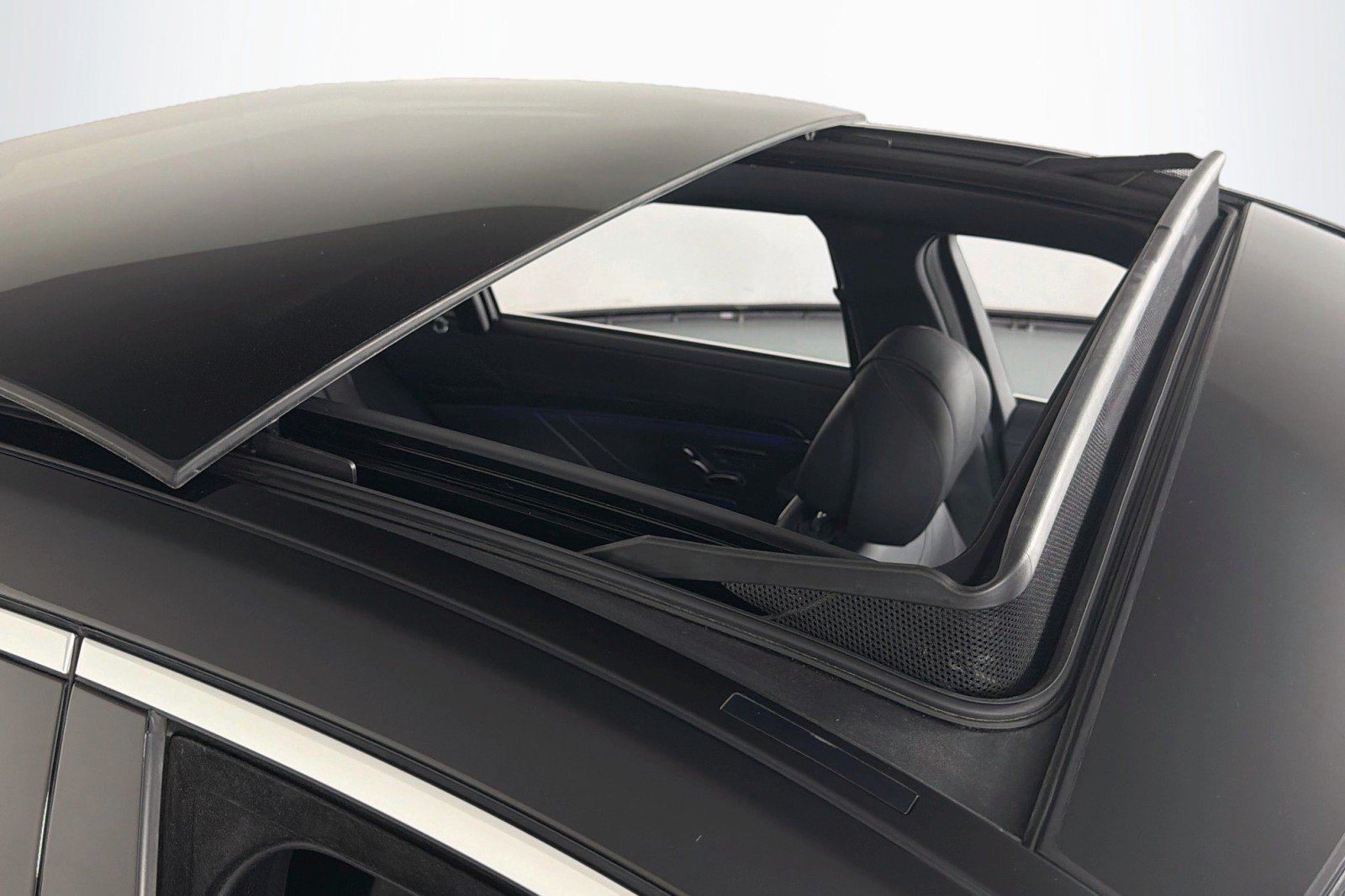 Used 2018 Mercedes-Benz S 450 Sedan image 25