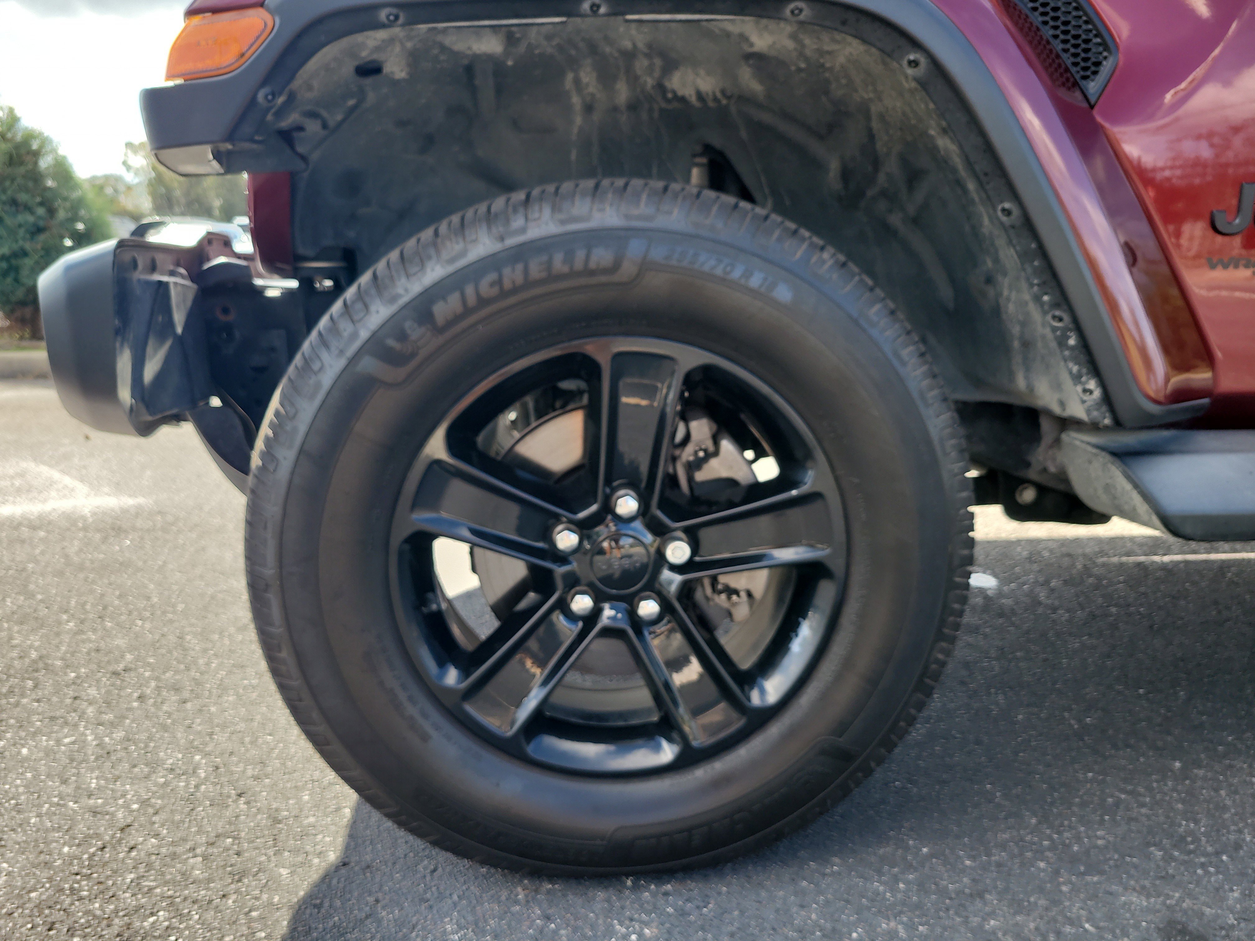 Used 2021 Jeep Wrangler Unlimited Sahara image 9