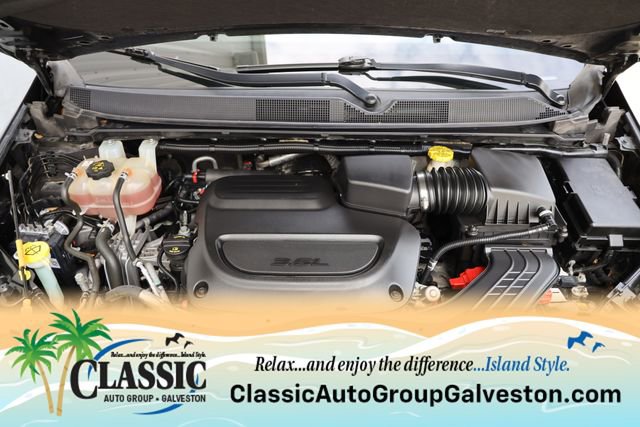 Used 2019 Chrysler Pacifica Touring-L Plus FWD image 10