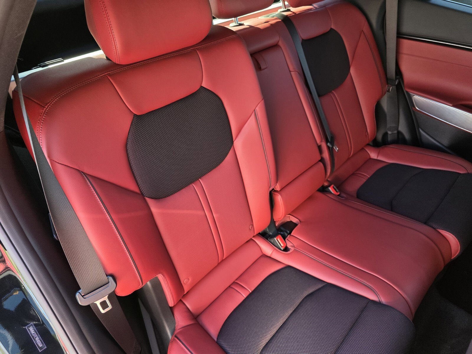 Used 2024 Genesis GV70 3.5T Sport image 21