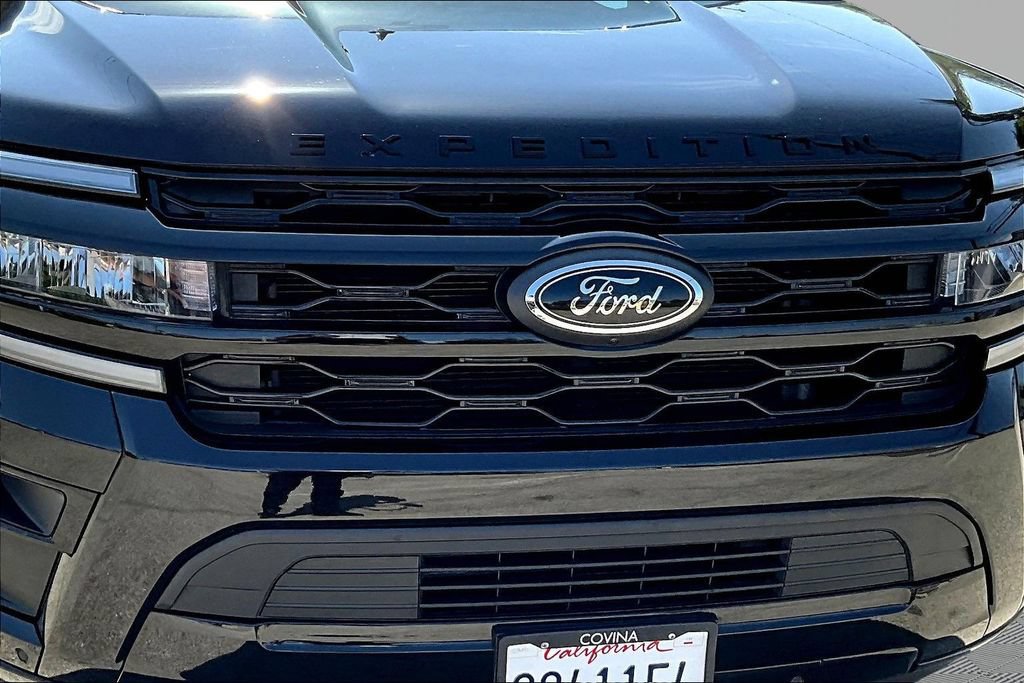 Used 2024 Ford Expedition Limited RWD image 34