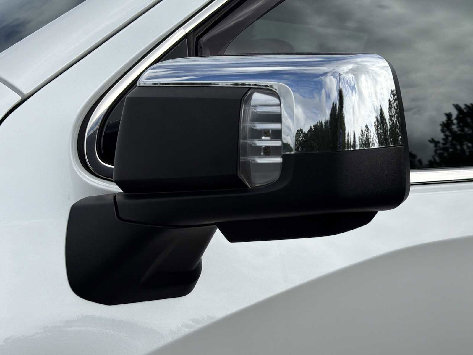 Used 2020 GMC Sierra 1500 SLT w/ SLT Premium Plus Package image 42