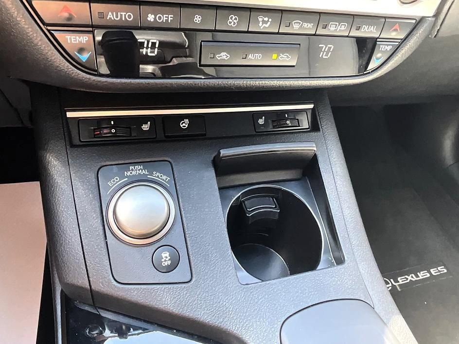 Used 2013 Lexus ES 350 w/ Premium Pkg FWD image 22