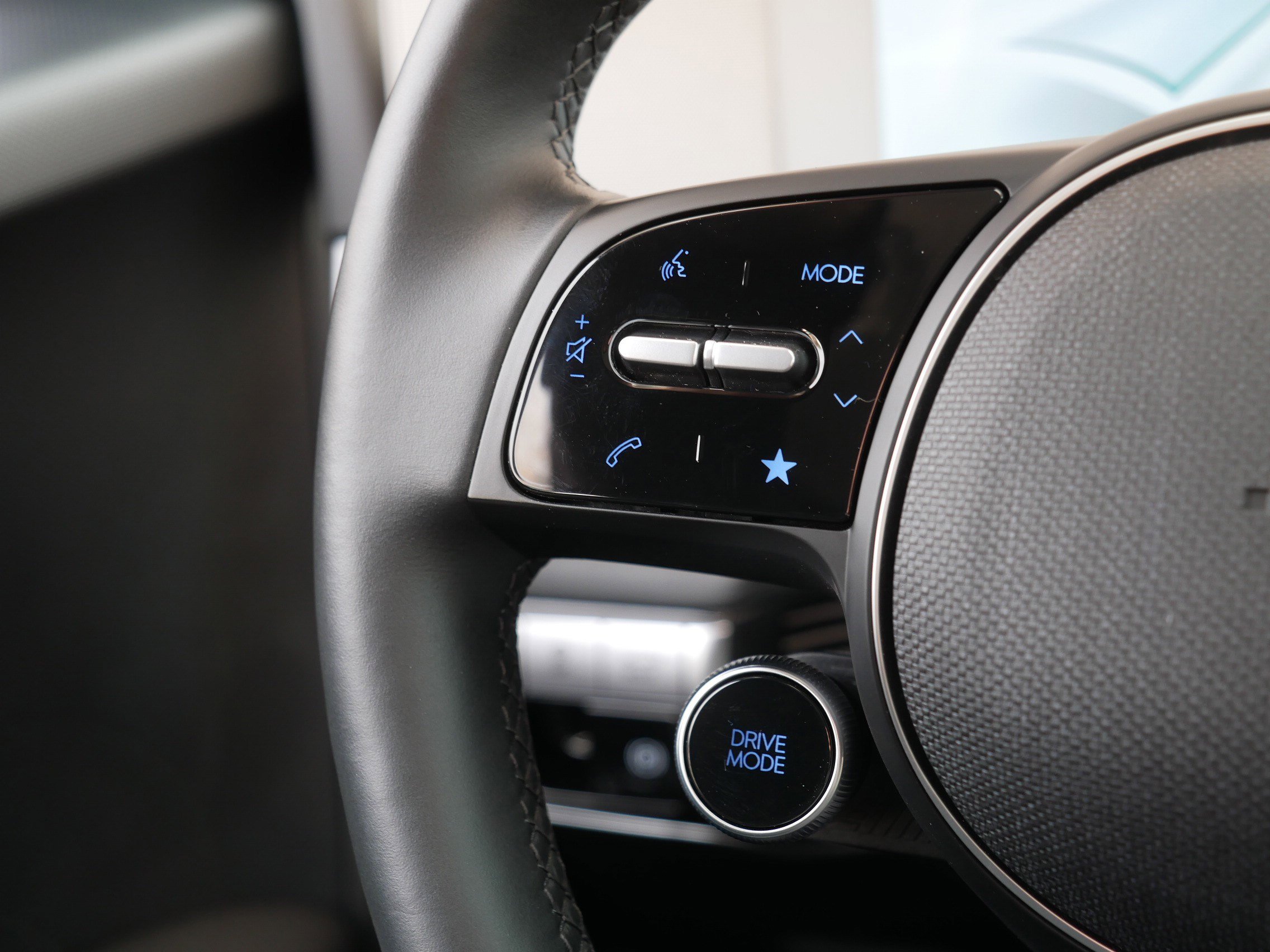 Used 2024 Hyundai Ioniq 5 SEL image 27