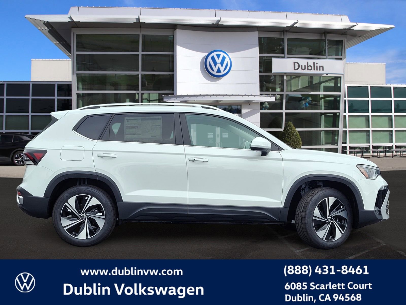New 2025 Volkswagen Taos SE AWD/4WD image 3