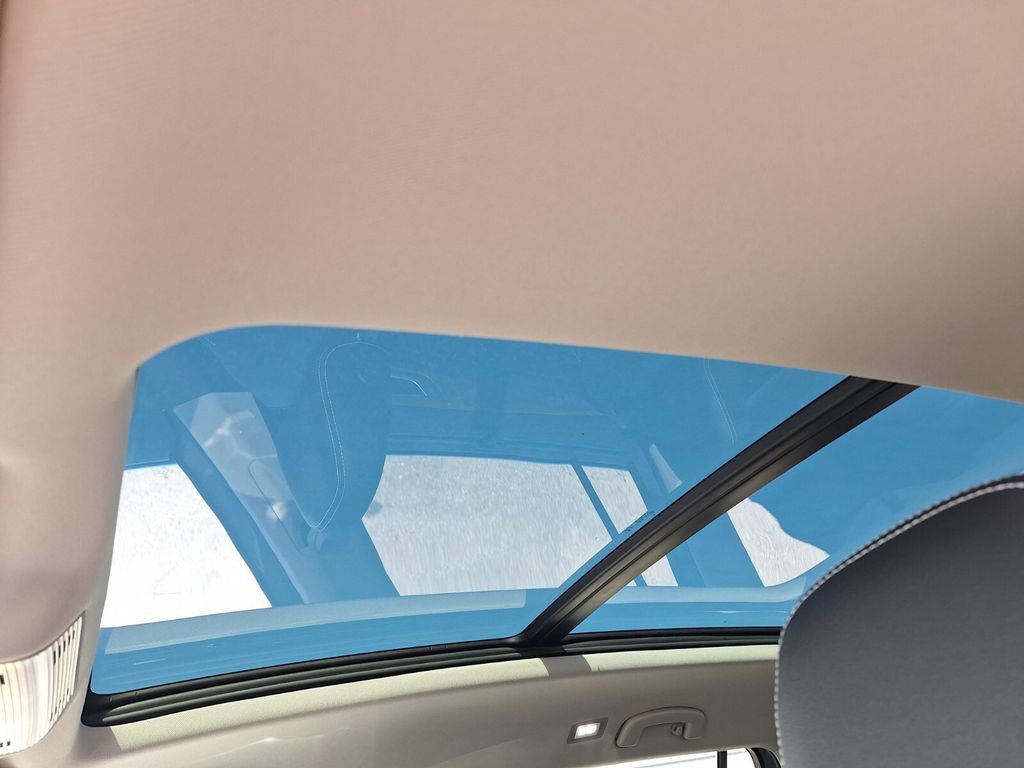 New 2026 Volkswagen Atlas SE image 13