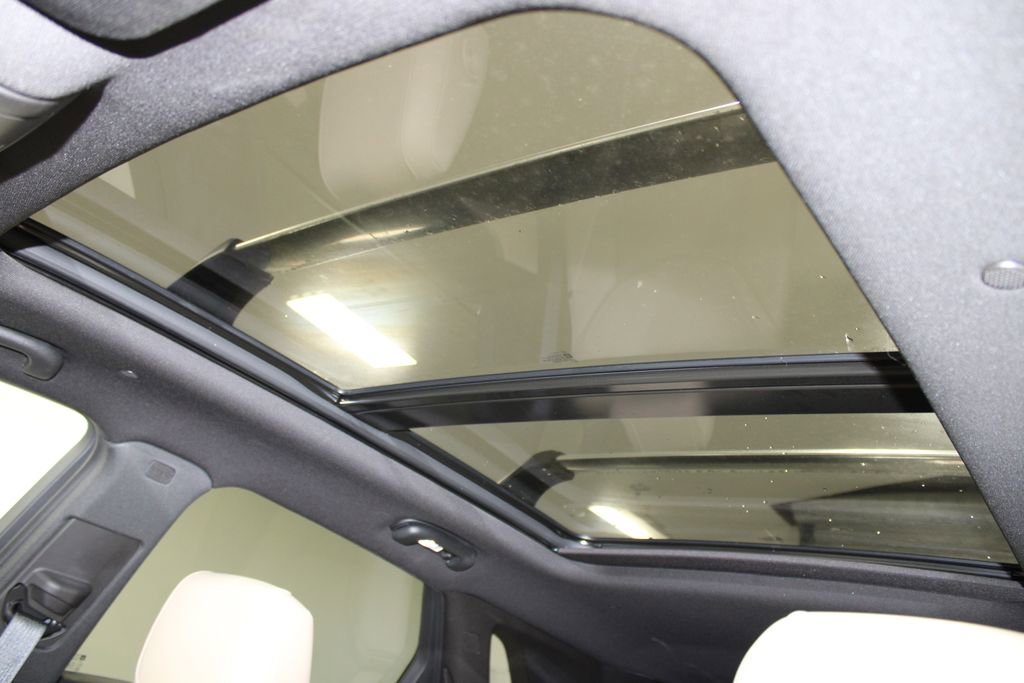 Used 2018 Cadillac XT5 Premium Luxury w/ Driver Assist Package image 55