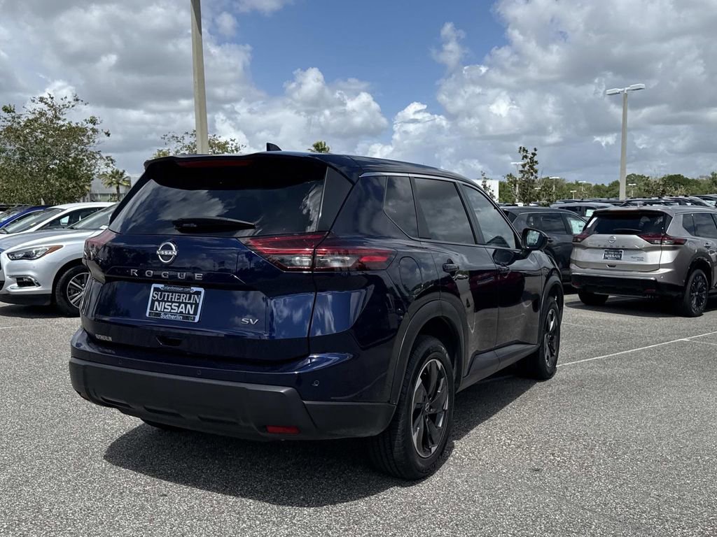Used 2024 Nissan Rogue SV FWD image 4