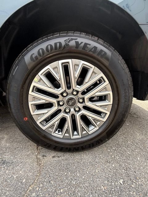 New 2026 Ford Expedition Max Platinum AWD/4WD image 8