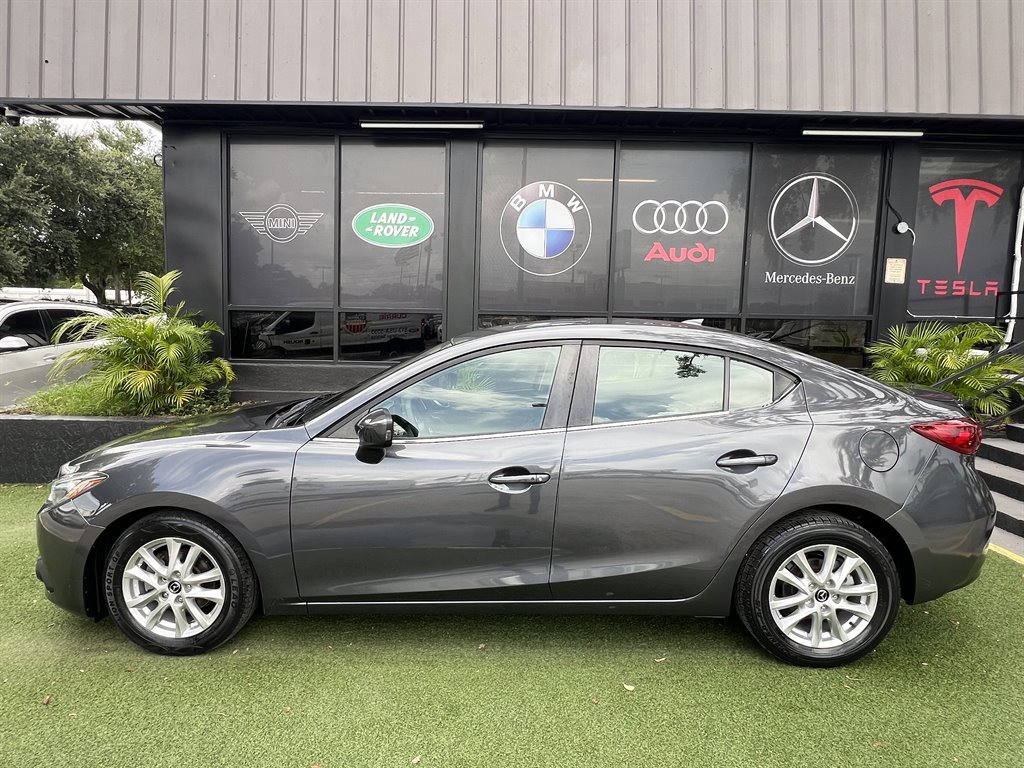 Used 2015 MAZDA MAZDA3 i Touring w/ Technology Package image 7