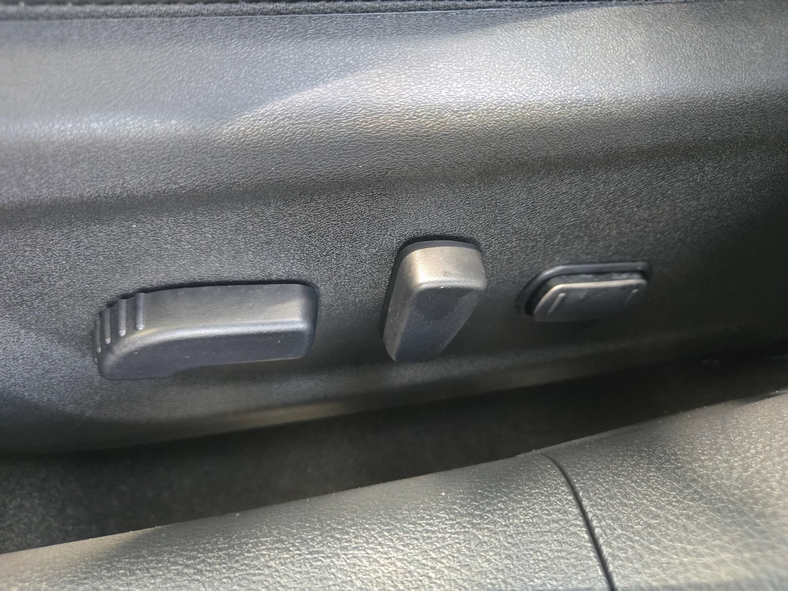 Used 2022 Nissan Altima 2.0 SR FWD image 23