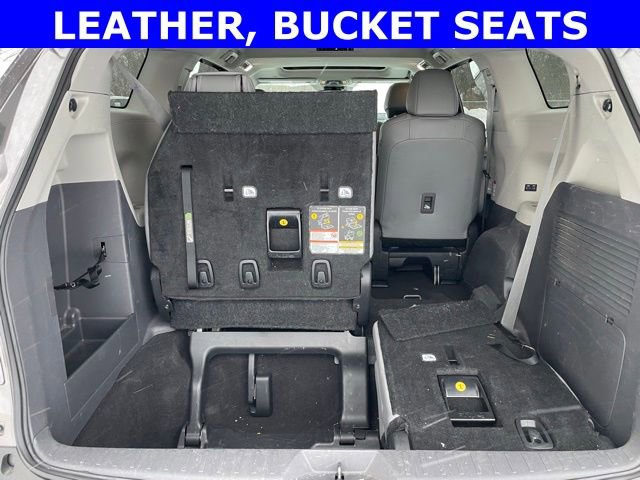 Used 2024 Toyota Sienna XLE image 8