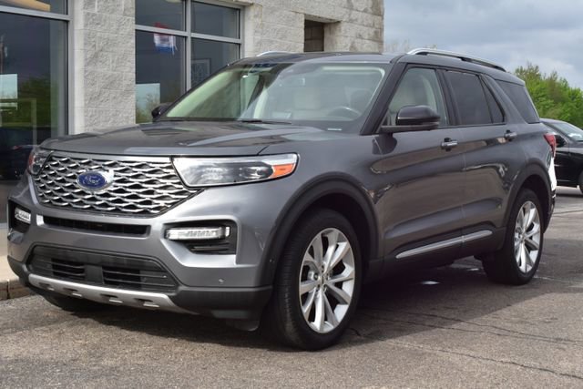 Used 2022 Ford Explorer Platinum w/ Equipment Group 601A AWD/4WD image 14