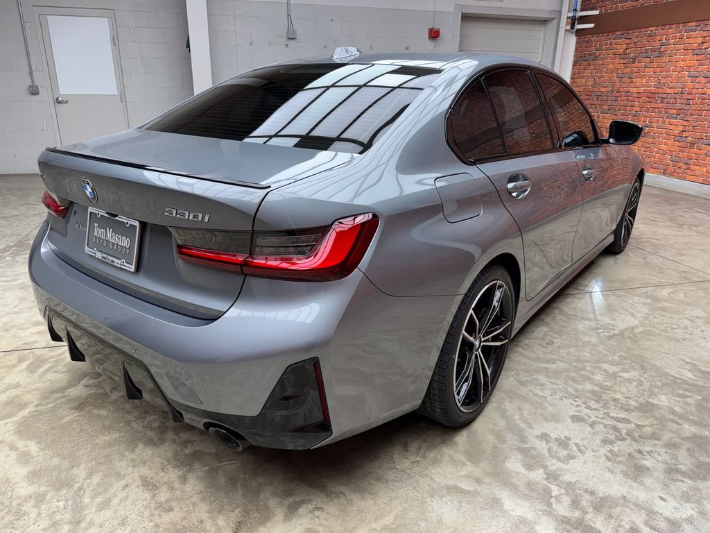 Certified 2023 BMW 330i xDrive Sedan w/ M Sport Package AWD/4WD image 5