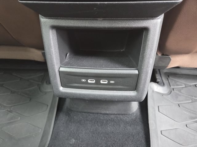 Used 2023 Volkswagen ID.4 Pro RWD image 13