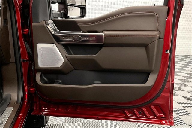 Used 2025 Ford F350 King Ranch image 18