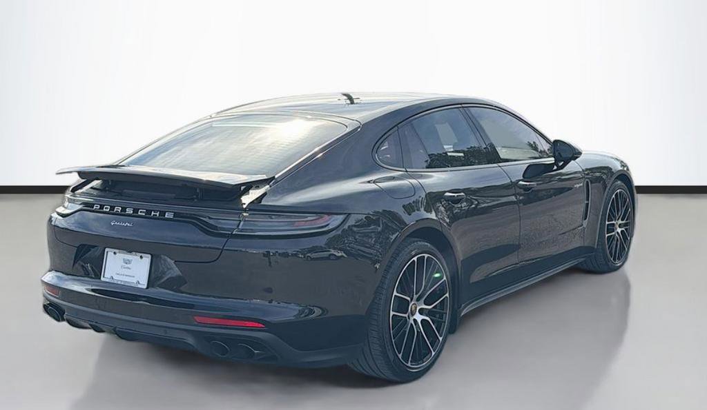 Used 2023 Porsche Panamera 4 Platinum Edition image 3