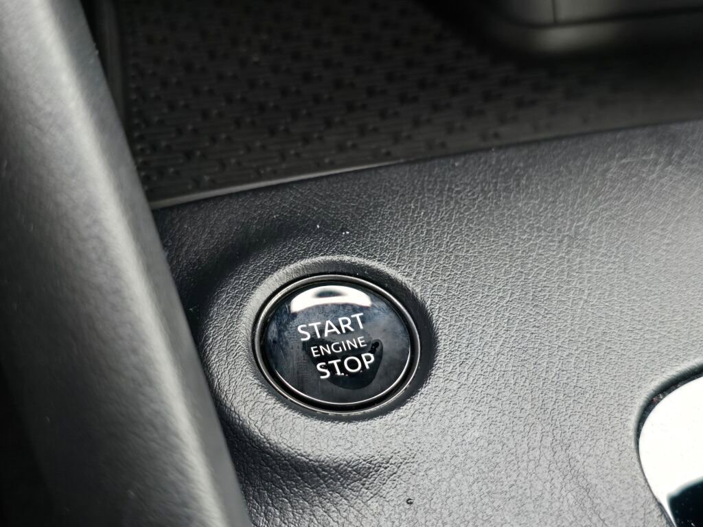 Used 2024 Nissan Z Performance w/ Floor Mat Package image 26