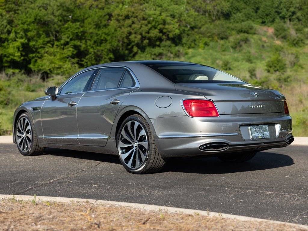 New 2026 Bentley Flying Spur Plug-In Hybrid AWD/4WD image 9