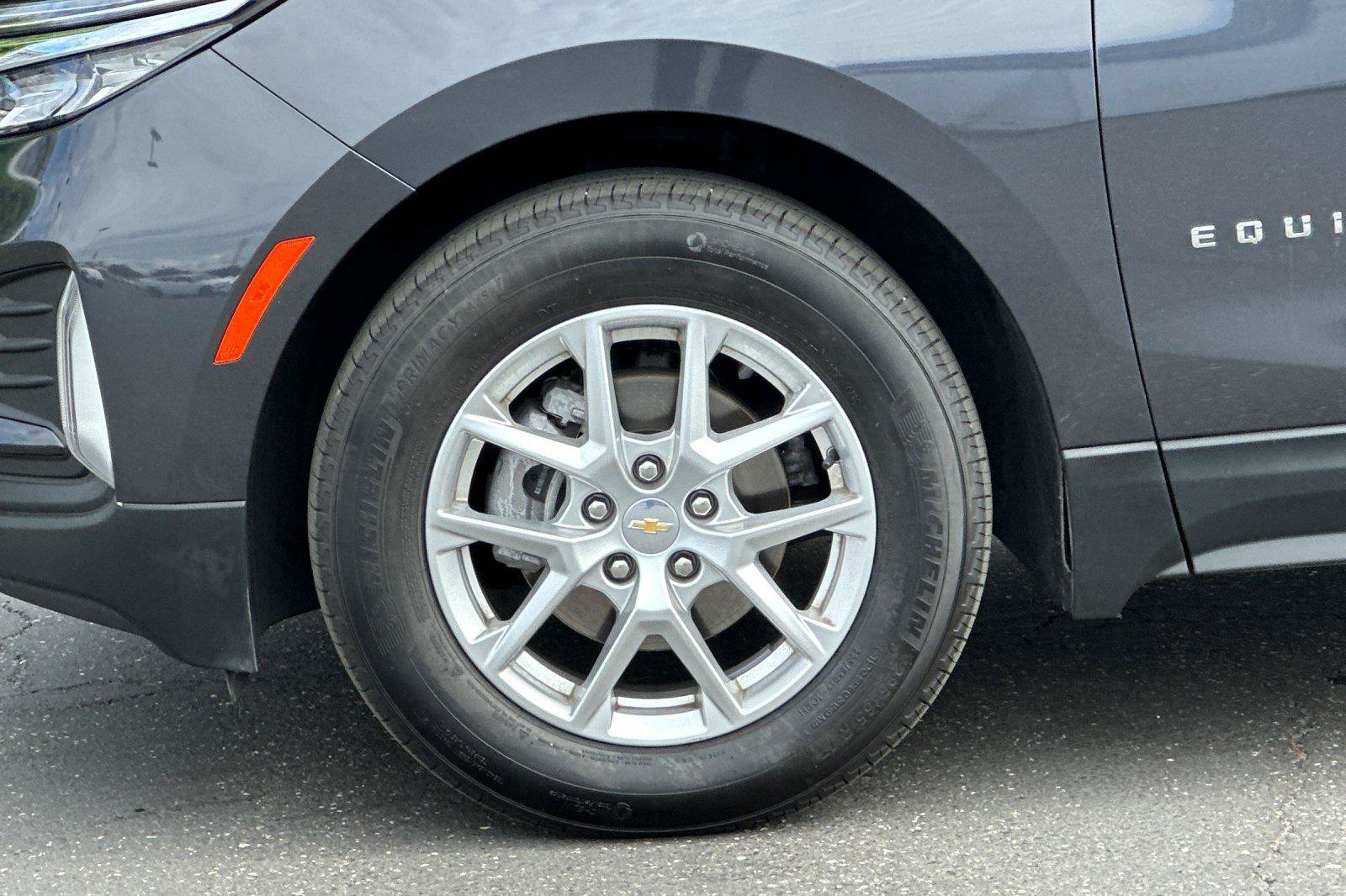 Used 2022 Chevrolet Equinox LT FWD image 24