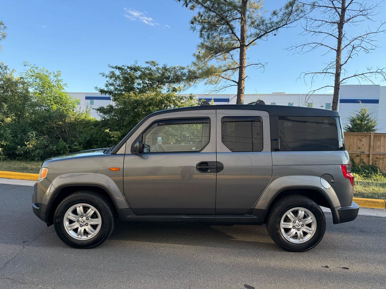Used 2011 Honda Element LX image 14