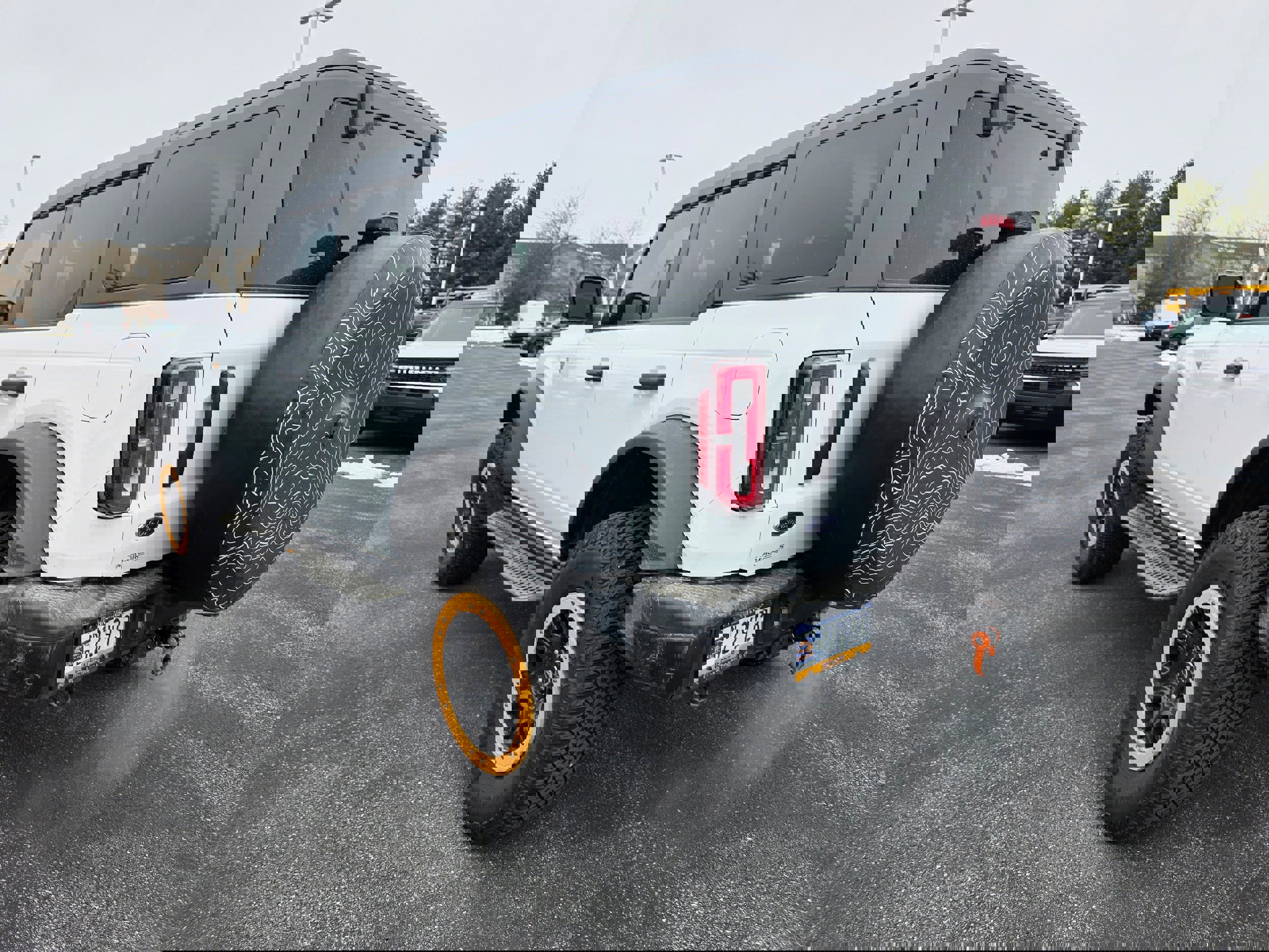 Used 2023 Ford Bronco Badlands image 3