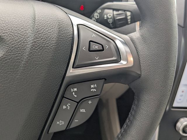 Certified 2022 Ford Edge Titanium AWD/4WD image 30