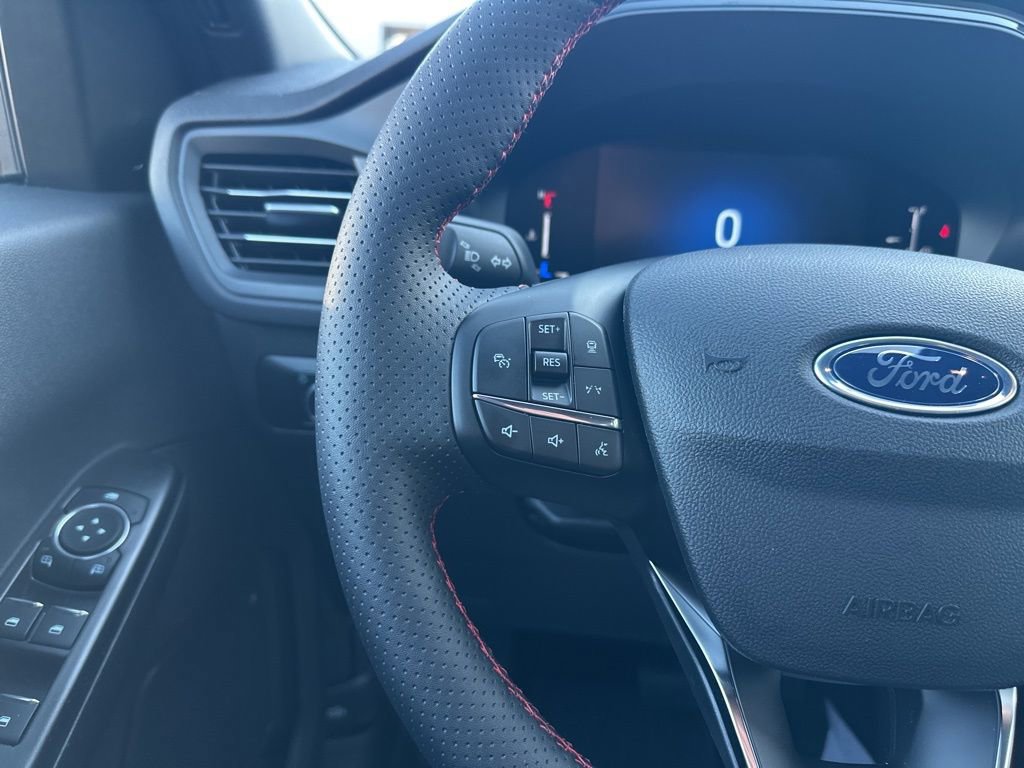 New 2026 Ford Escape ST-Line w/ Tech Pack #1 image 17