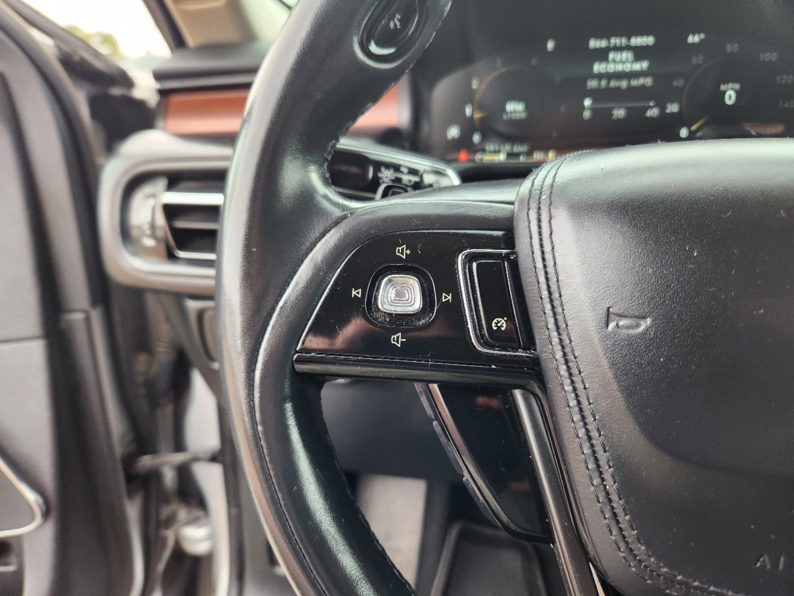 Used 2022 Lincoln Aviator Reserve image 22