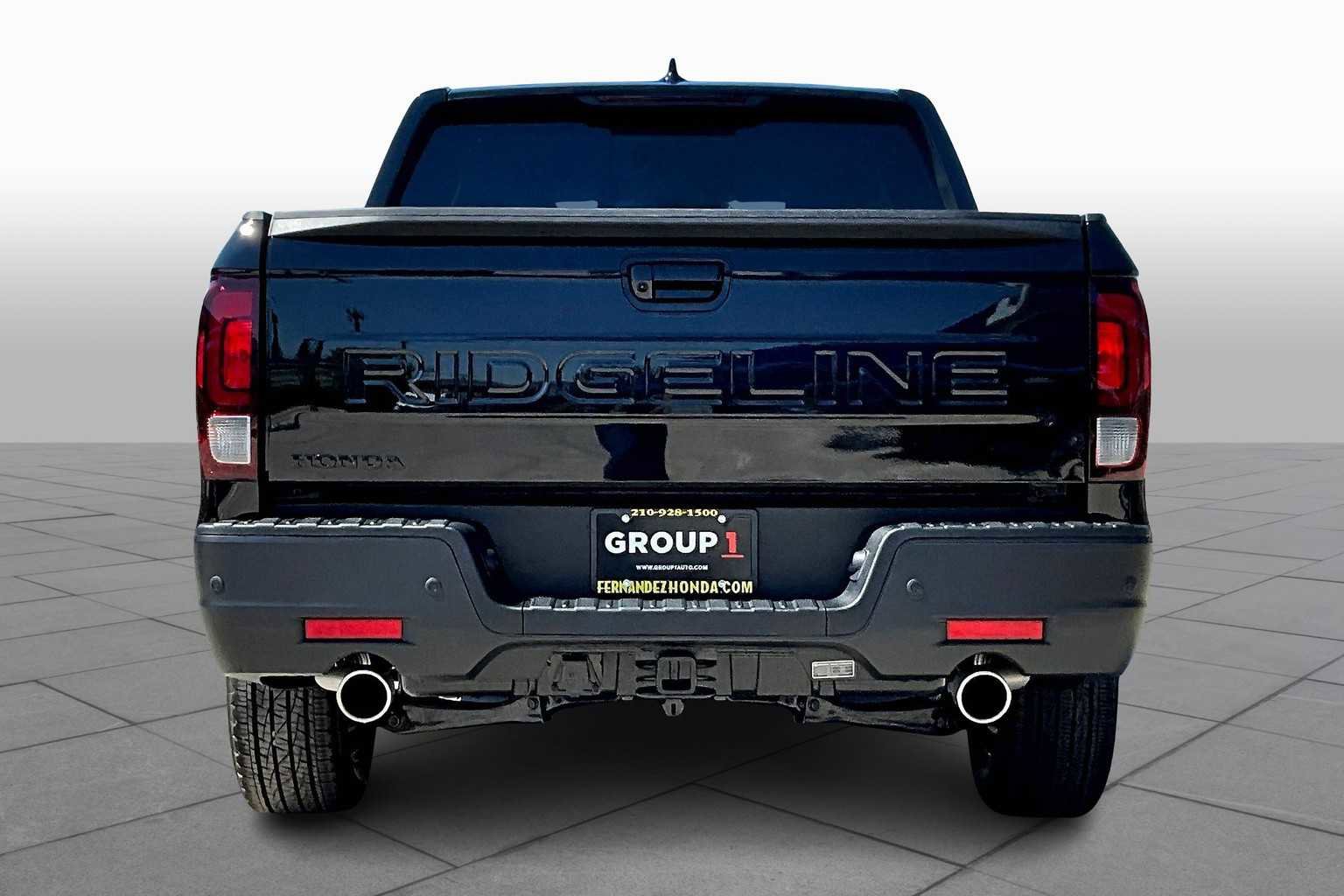 New 2026 Honda Ridgeline Black Edition image 4