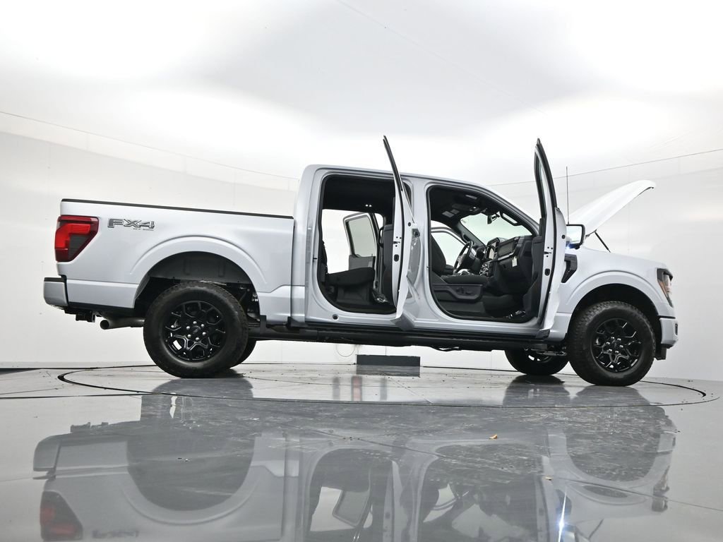 New 2025 Ford F150 XLT w/ Equipment Group 302A MID image 55