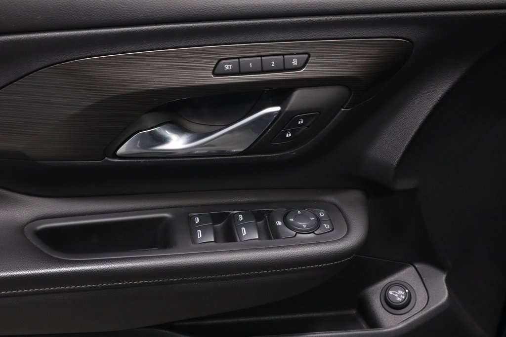 Used 2022 GMC Terrain SLT image 22