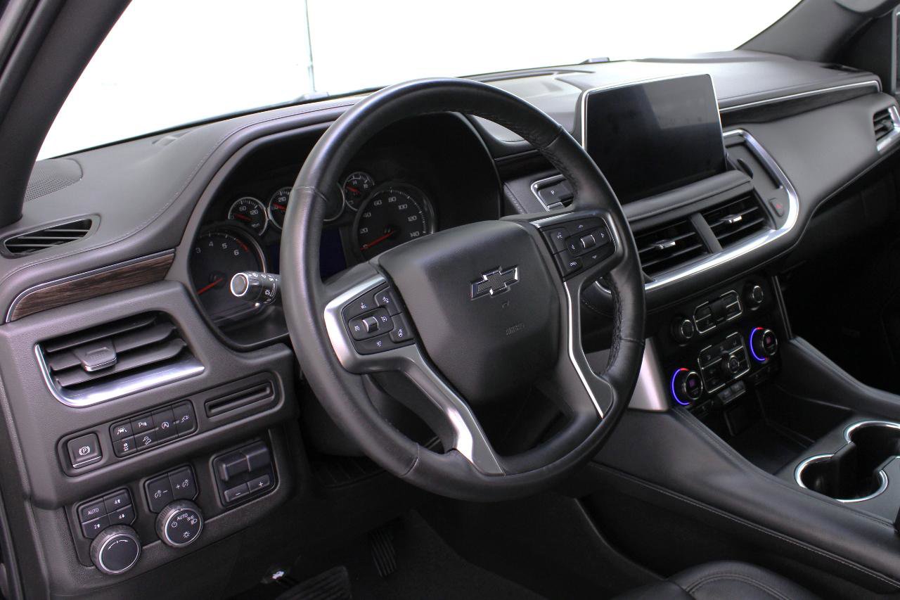 Used 2021 Chevrolet Suburban Z71 w/ Z71 Signature Package AWD/4WD image 32