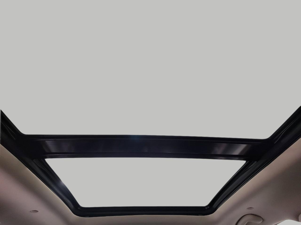 Used 2019 Cadillac XT5 Luxury w/ LPO, Black Ice Package image 25