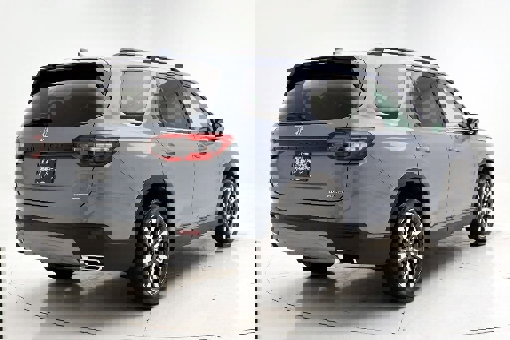 Used 2025 Honda Pilot Touring image 8